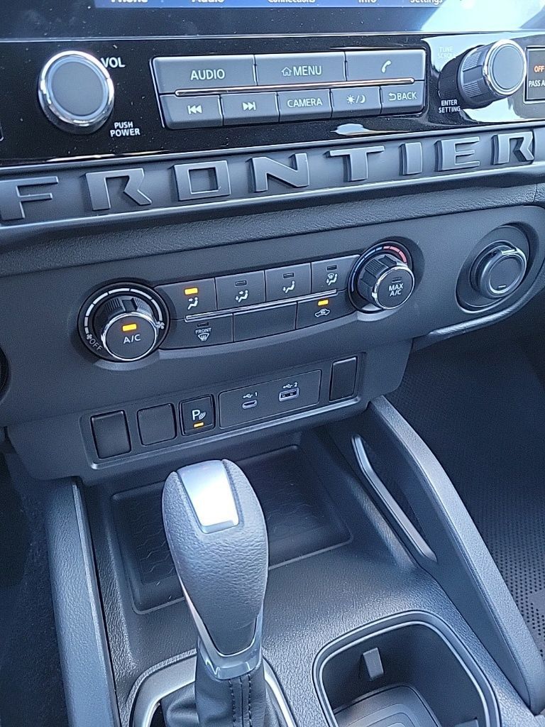 Thumbnail: 2026 Nissan Frontier - 22