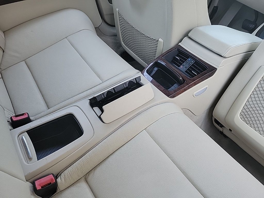 Thumbnail: 2011 BMW 3 Series - 22