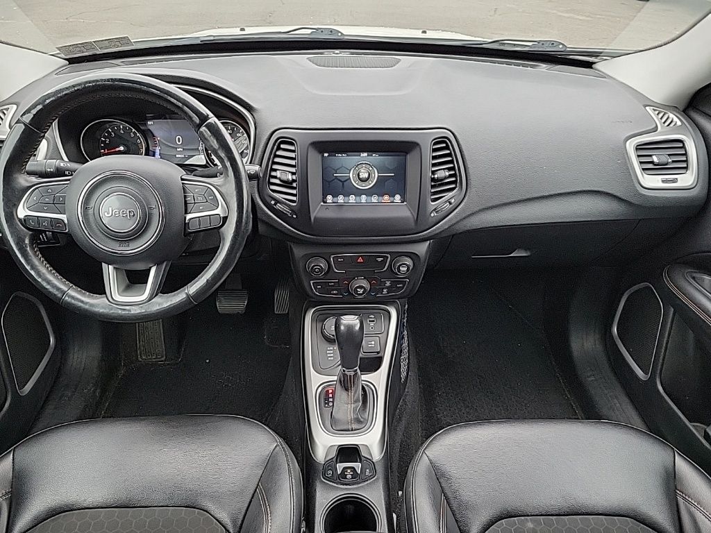 Thumbnail: 2018 Jeep Compass - 16