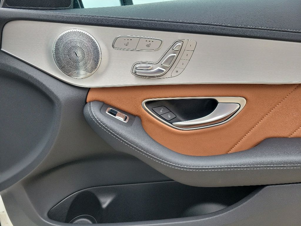 Thumbnail: 2019 Mercedes-Benz C-Class - 18