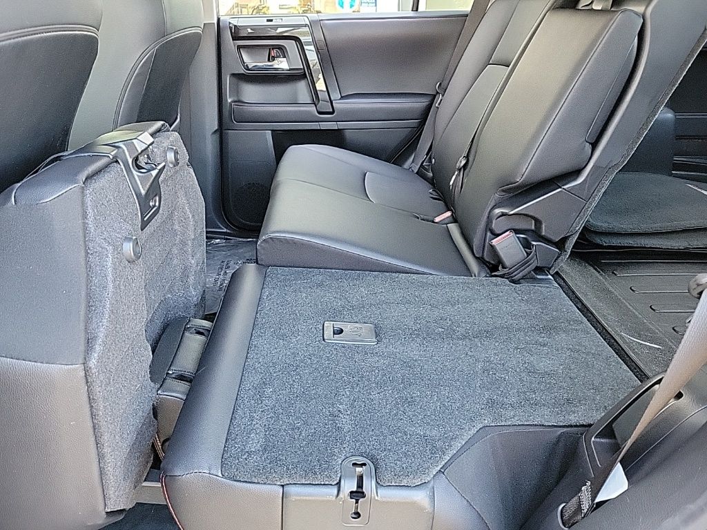 Thumbnail: 2021 Toyota 4Runner - 19