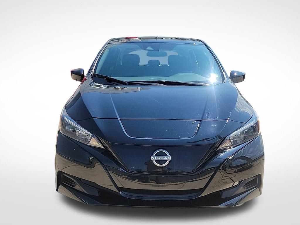 Thumbnail: 2023 Nissan Leaf - 8
