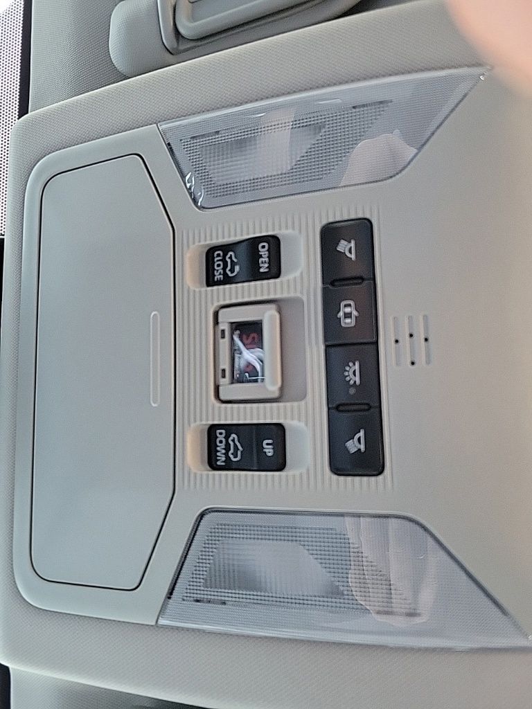 Thumbnail: 2019 Toyota RAV4 - 25