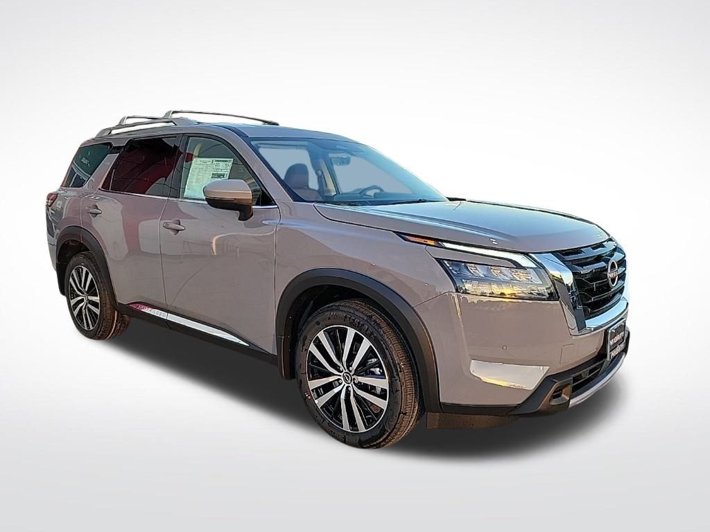 Thumbnail: 2025 Nissan Pathfinder - 7