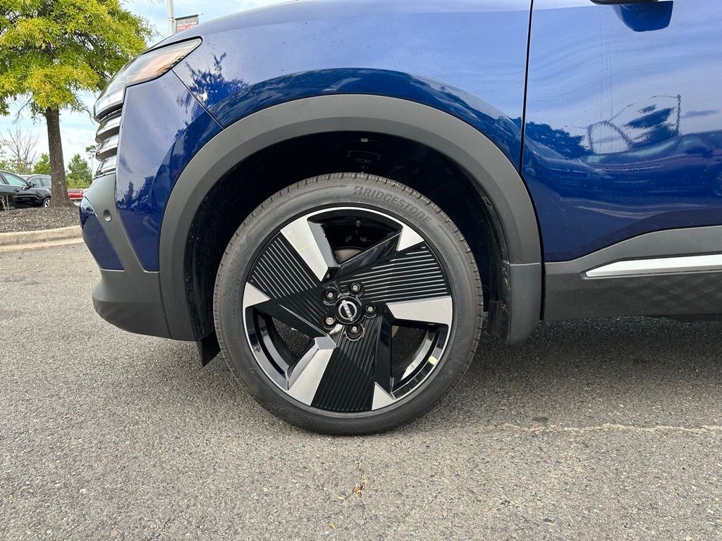 Thumbnail: 2025 Nissan Kicks - 10