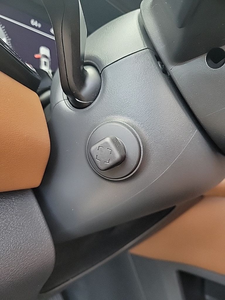 Thumbnail: 2023 Nissan Pathfinder - 48