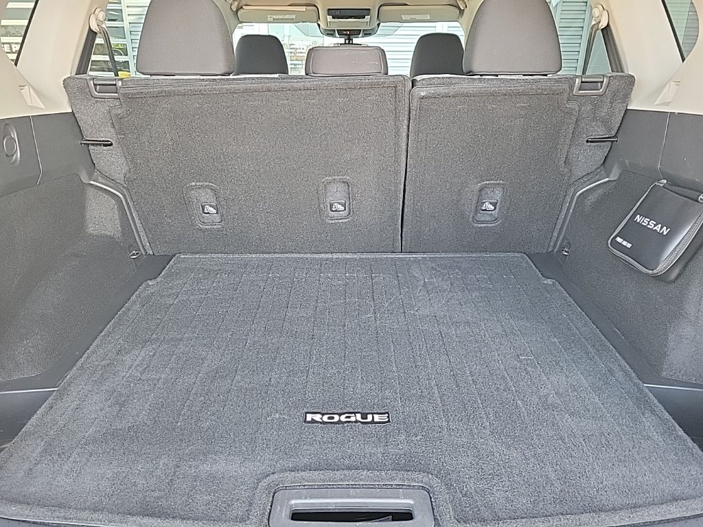 Thumbnail: 2022 Nissan Rogue - 20