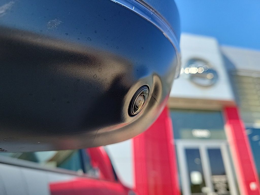Thumbnail: 2025 Nissan Kicks - 10