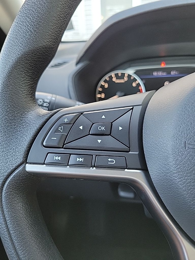 Thumbnail: 2022 Nissan Altima - 30