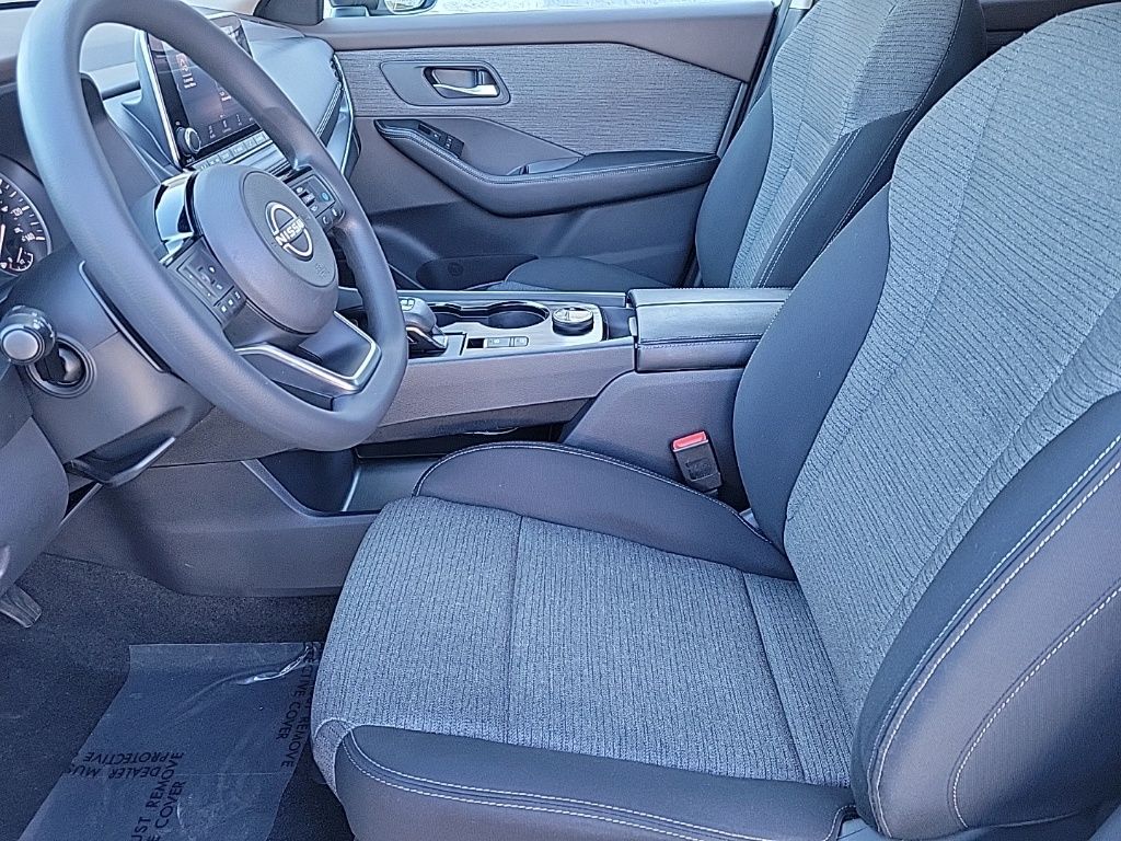 Thumbnail: 2023 Nissan Rogue - 11