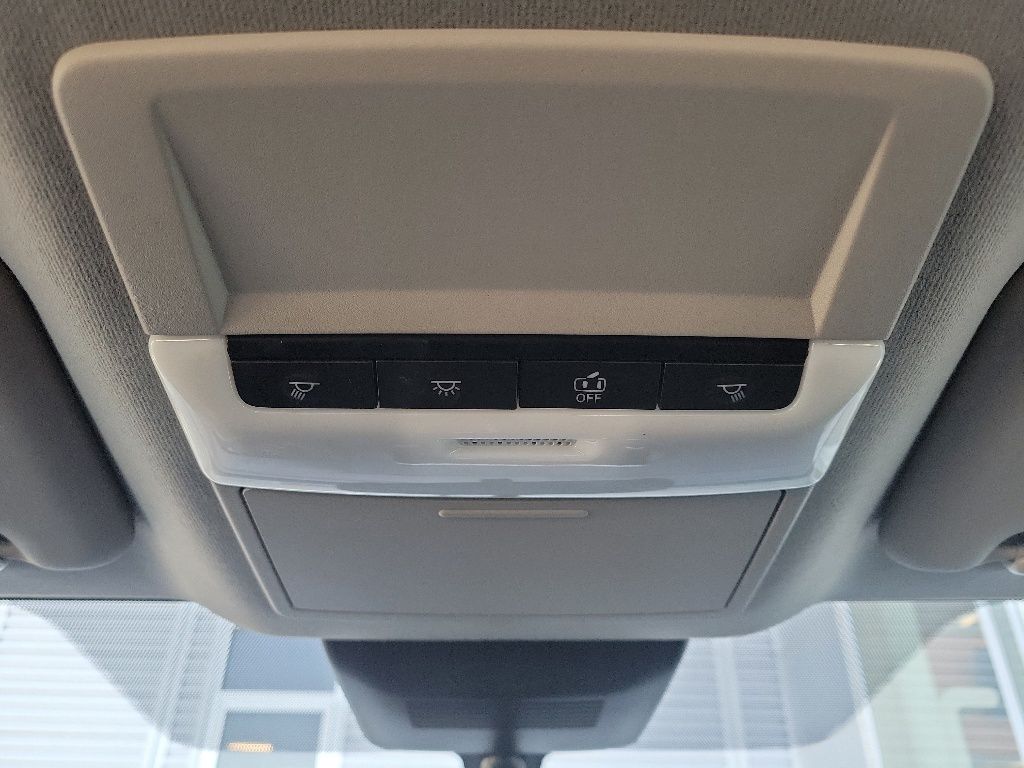 Thumbnail: 2023 Nissan Sentra - 30