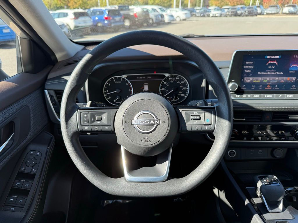 Thumbnail: 2023 Nissan Rogue - 18