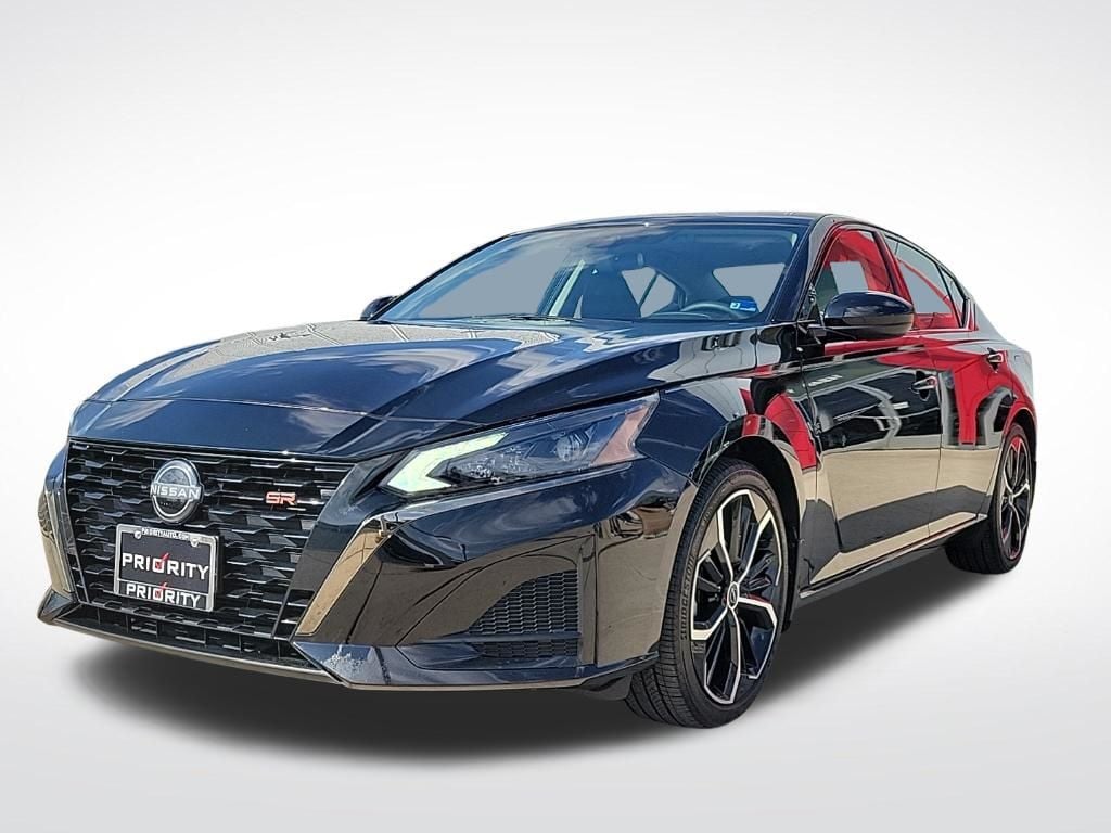 Thumbnail: 2023 Nissan Altima - 1