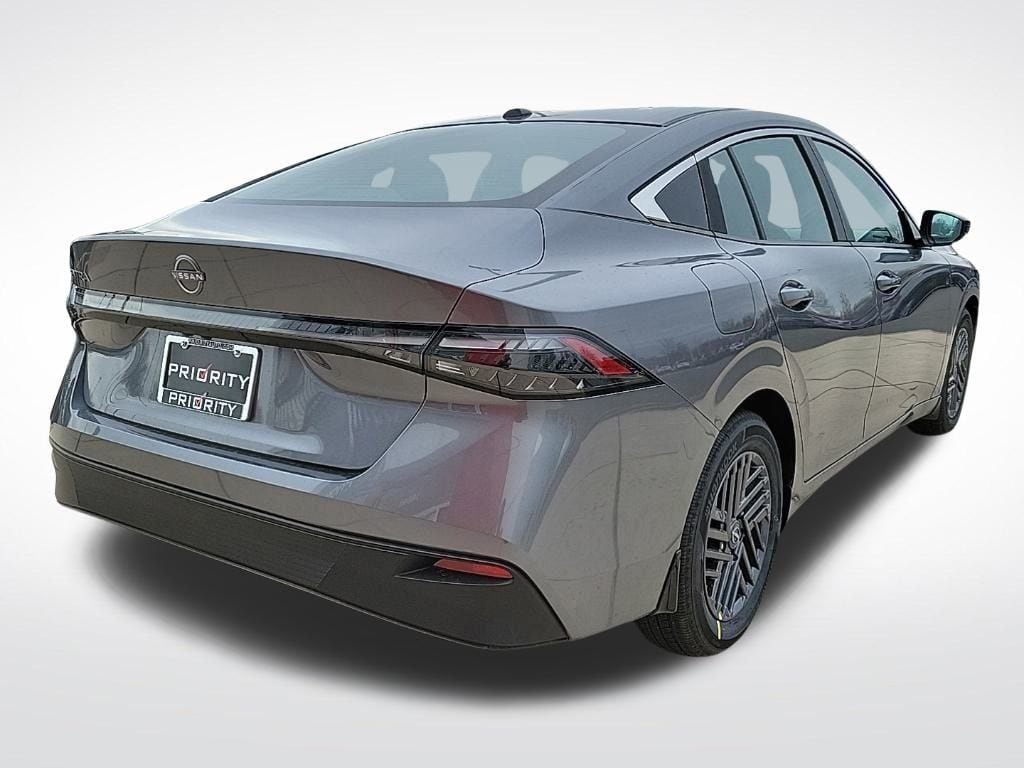 Thumbnail: 2026 Nissan Sentra - 5