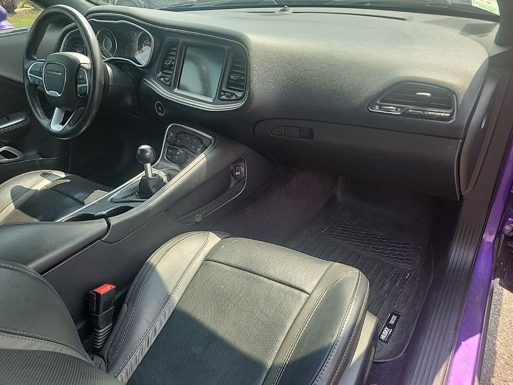 Thumbnail: 2016 Dodge Challenger - 13