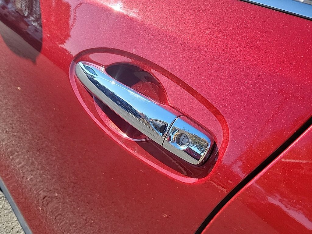 Thumbnail: 2020 Nissan Rogue - 9