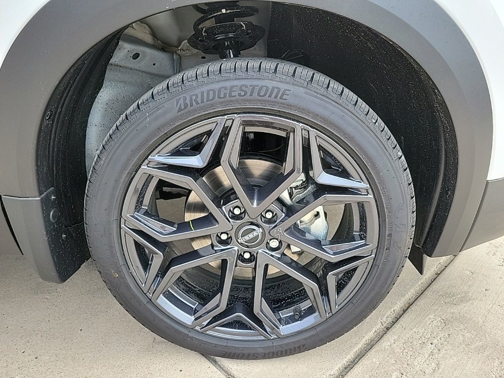 Thumbnail: 2026 Nissan Kicks - 9