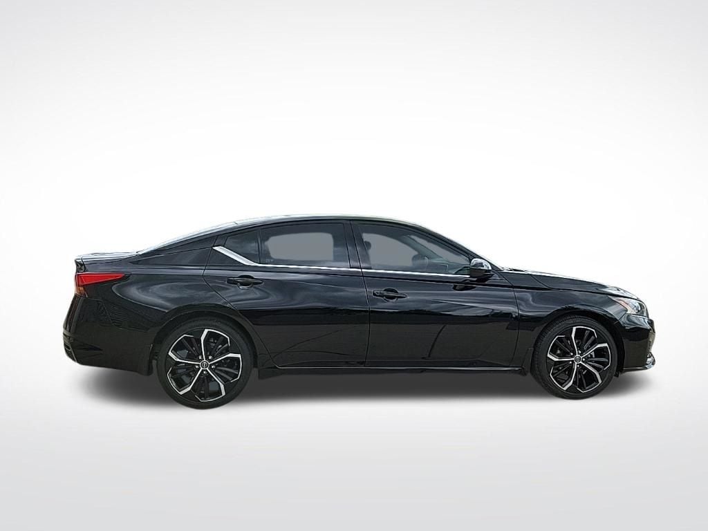 Thumbnail: 2023 Nissan Altima - 2
