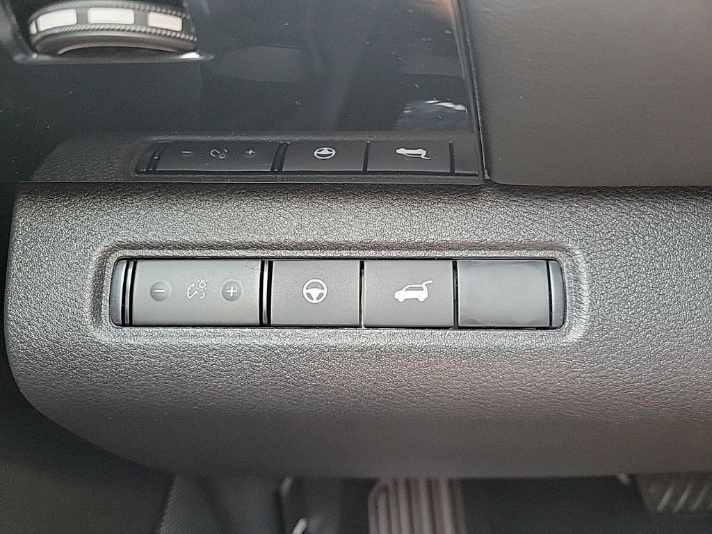 Thumbnail: 2026 Nissan Pathfinder - 32