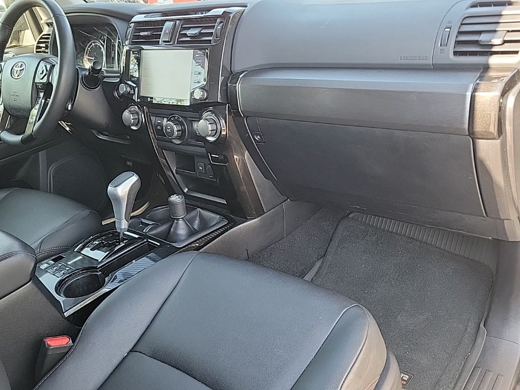 Thumbnail: 2021 Toyota 4Runner - 12