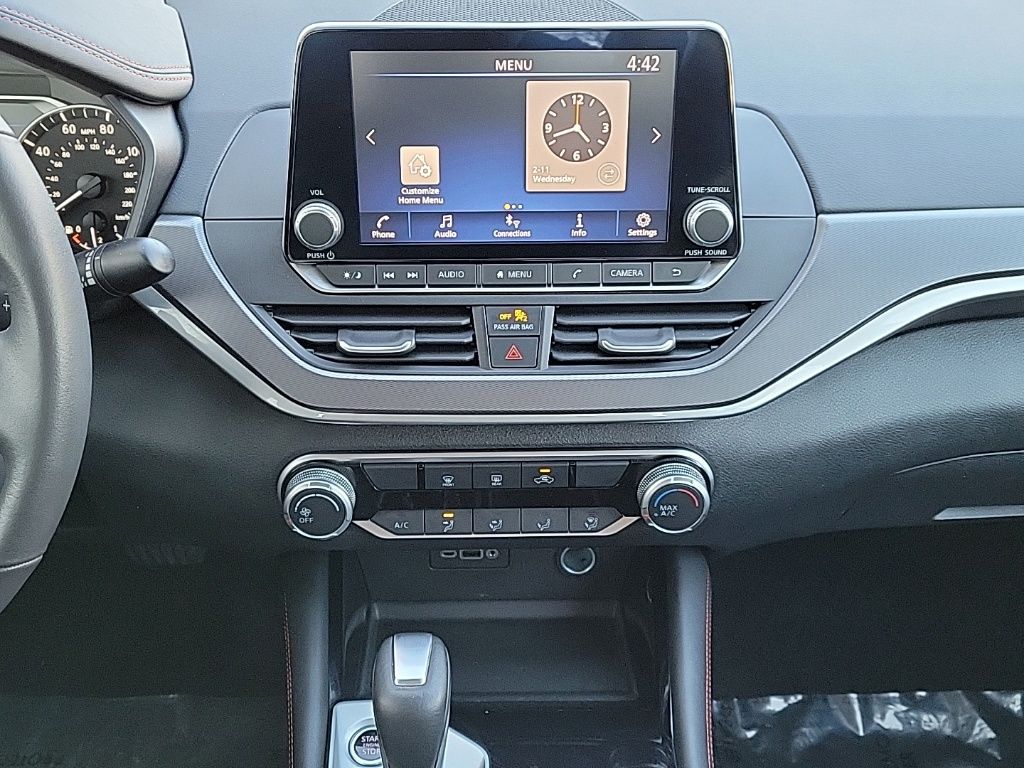 Thumbnail: 2024 Nissan Altima - 24