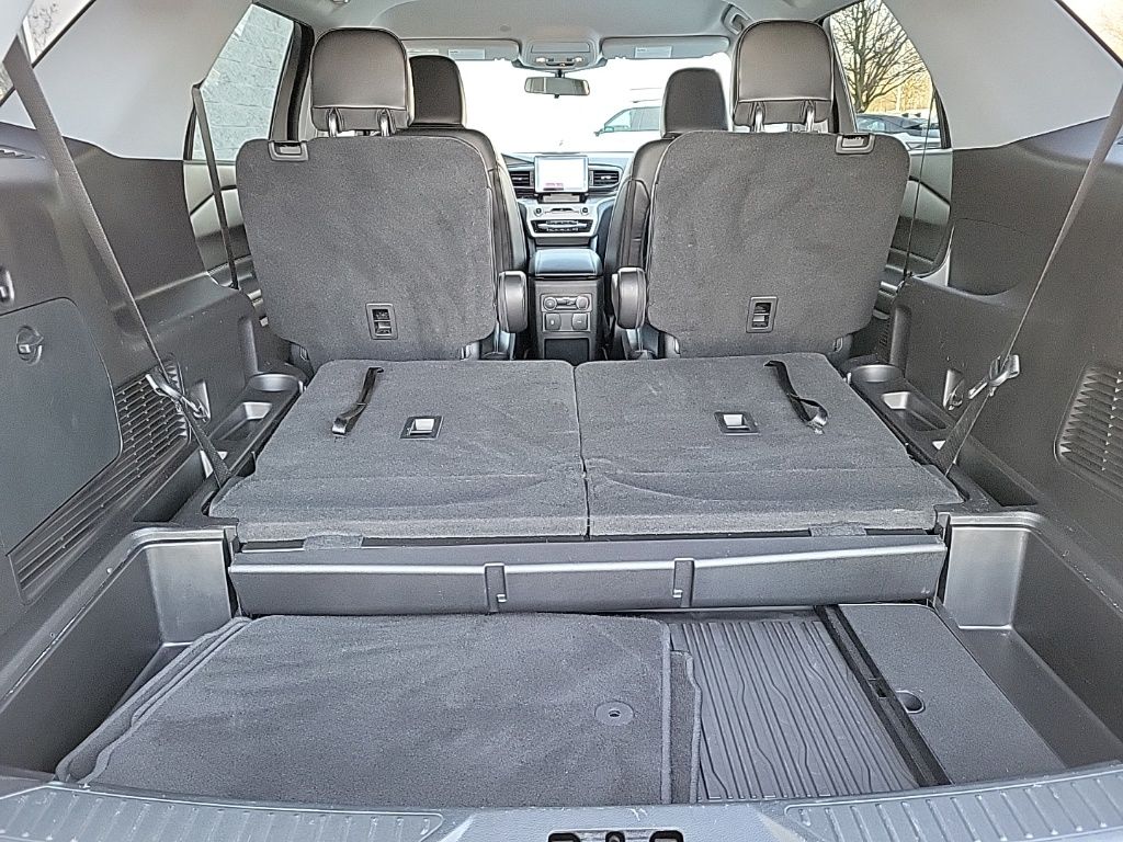 Thumbnail: 2021 Ford Explorer - 18