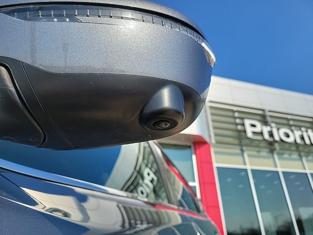 Thumbnail: 2019 Nissan Rogue - 11