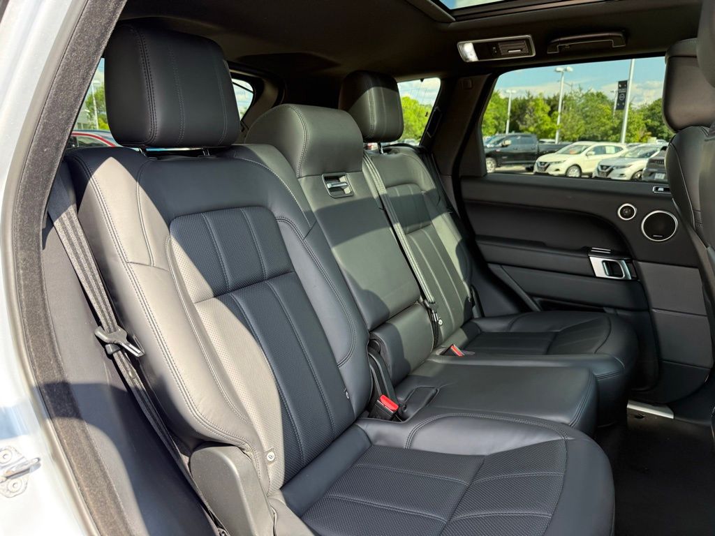 Thumbnail: 2019 Land Rover Range Rover Sport - 30