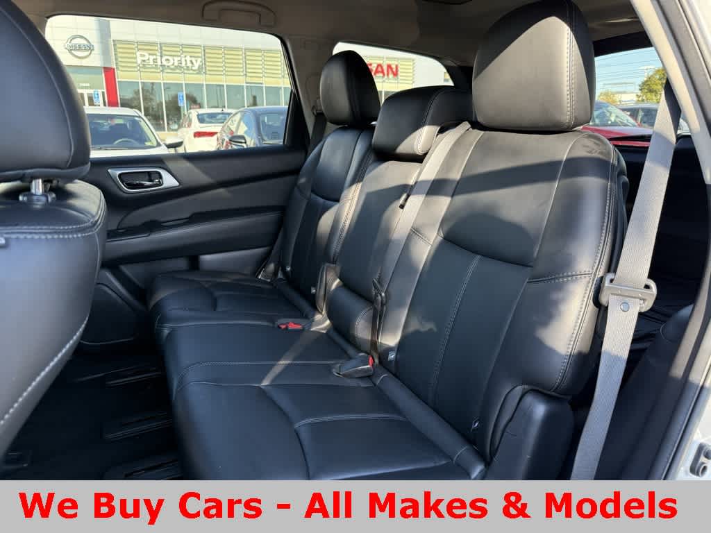 Thumbnail: 2015 Nissan Pathfinder - 29