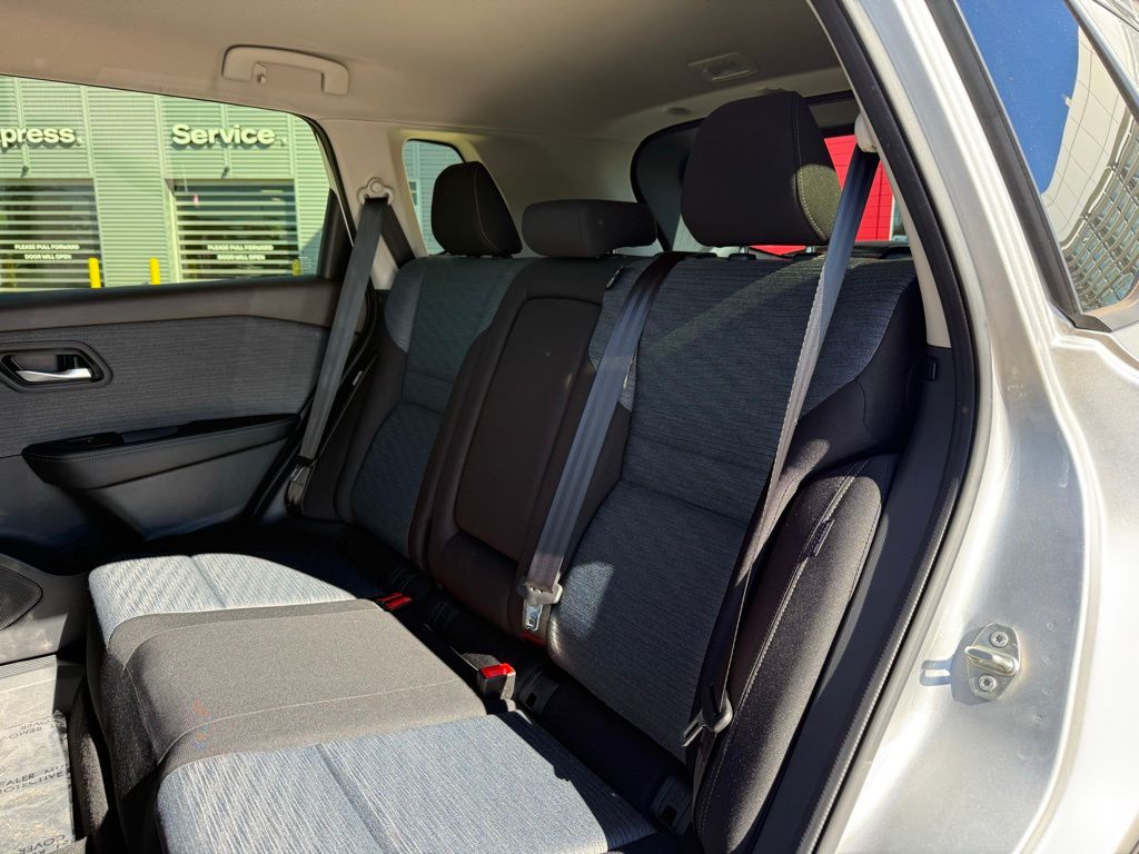 Thumbnail: 2023 Nissan Rogue - 27