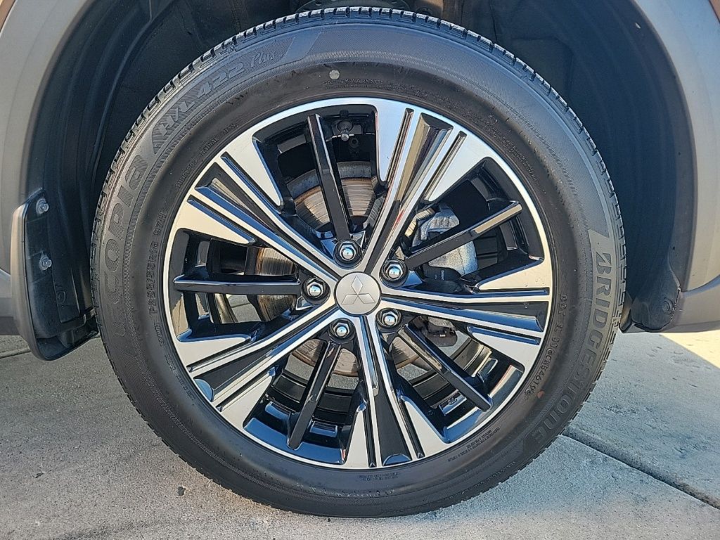 Thumbnail: 2020 Mitsubishi Eclipse Cross - 9