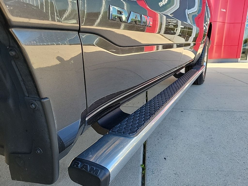 Thumbnail: 2019 RAM 1500 - 10
