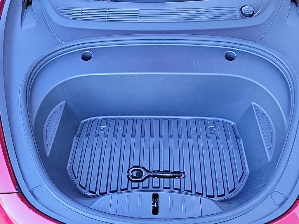 Thumbnail: 2021 Tesla Model 3 - 19