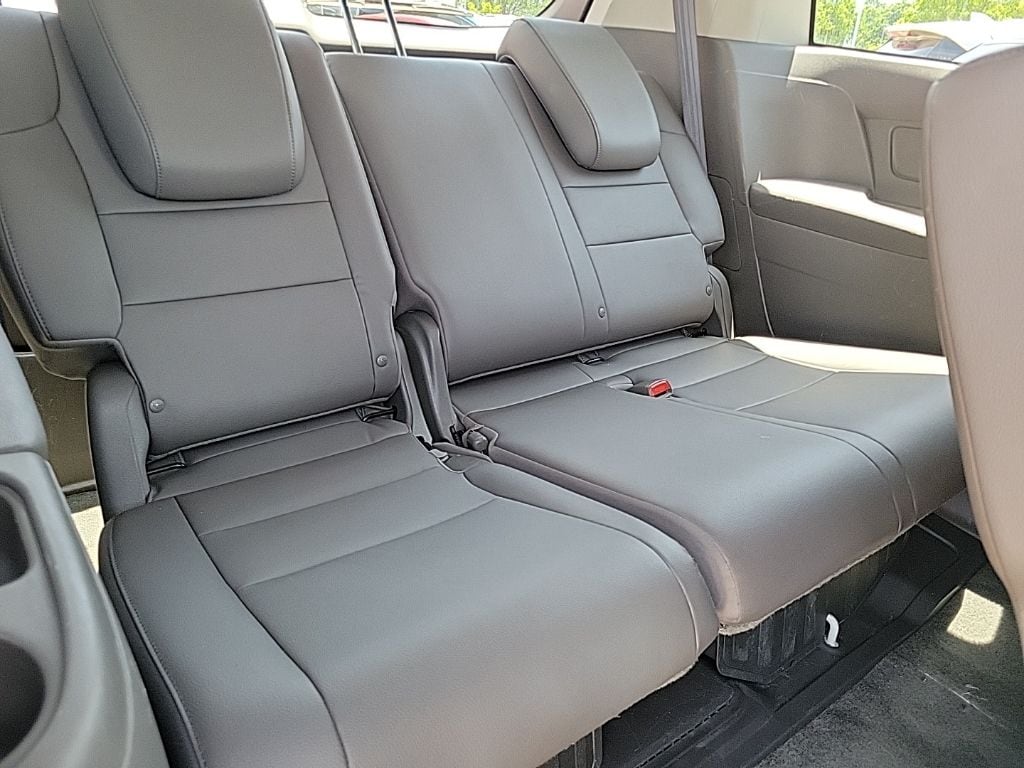 Thumbnail: 2016 Honda Odyssey - 17