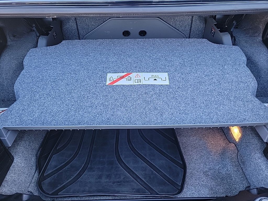 Thumbnail: 2011 BMW 3 Series - 25