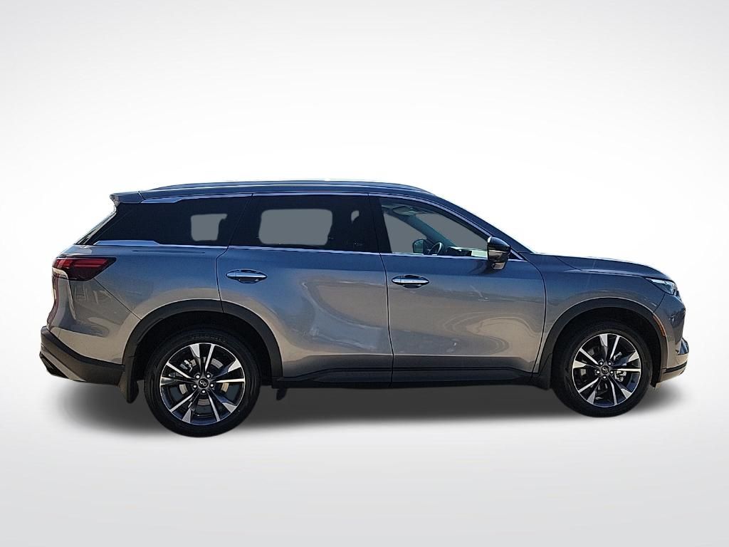 Thumbnail: 2023 INFINITI QX60 - 5