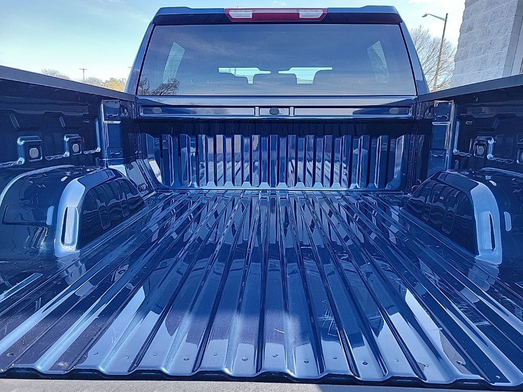 Thumbnail: 2021 Chevrolet Silverado 1500 - 10