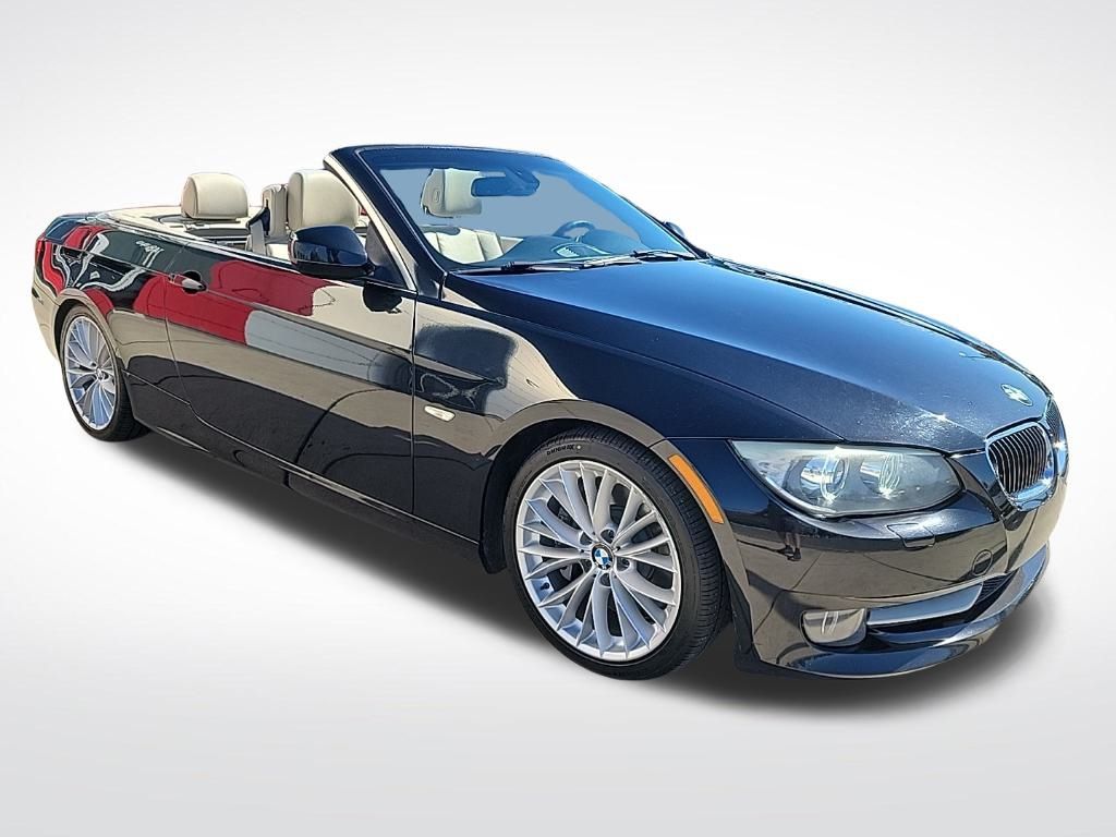 Thumbnail: 2011 BMW 3 Series - 13