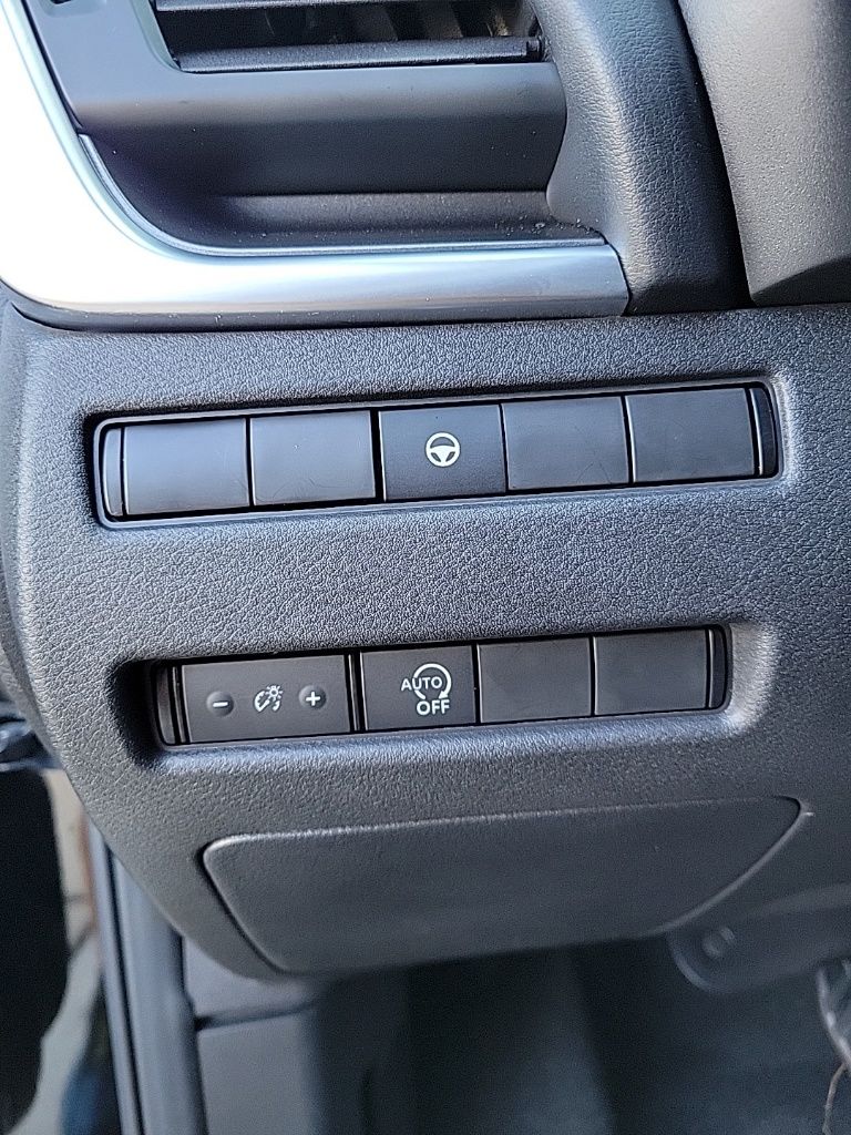 Thumbnail: 2023 Nissan Rogue - 23