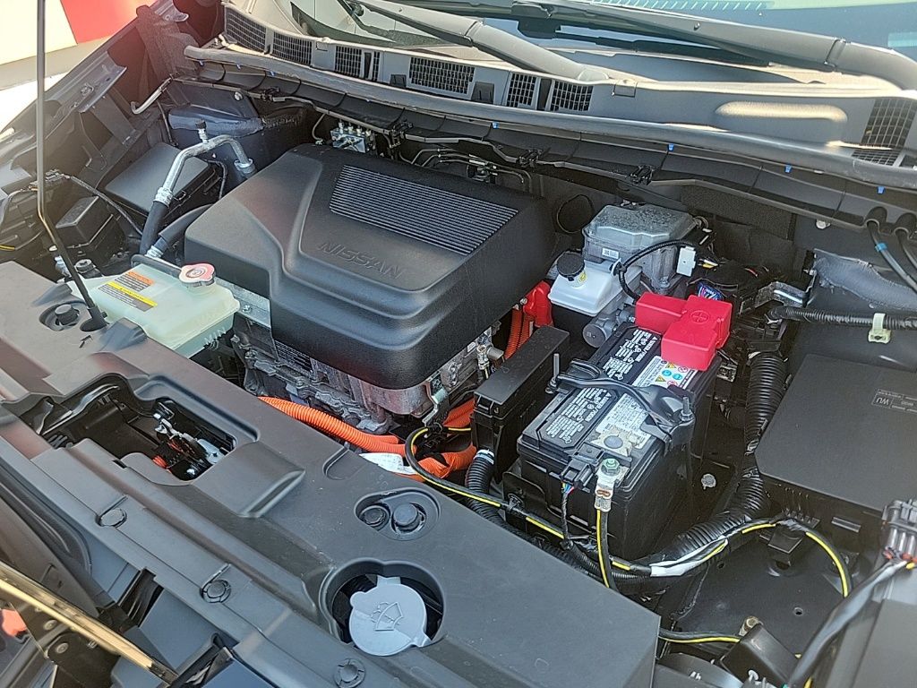 Thumbnail: 2023 Nissan Leaf - 28