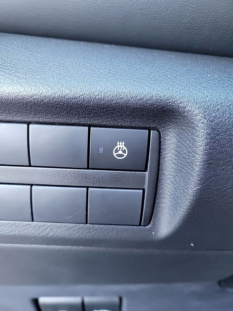 Thumbnail: 2022 Nissan Kicks - 25