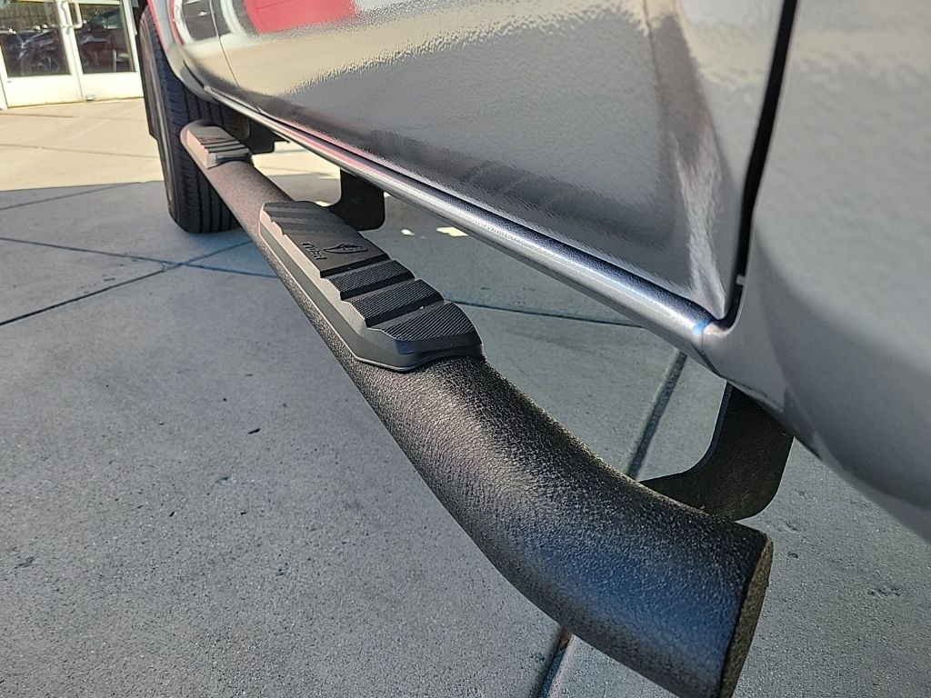 Thumbnail: 2023 Toyota Tacoma - 11