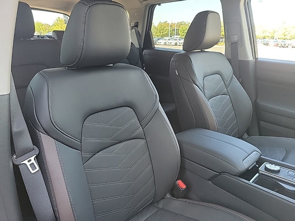 Thumbnail: 2025 Nissan Pathfinder - 14