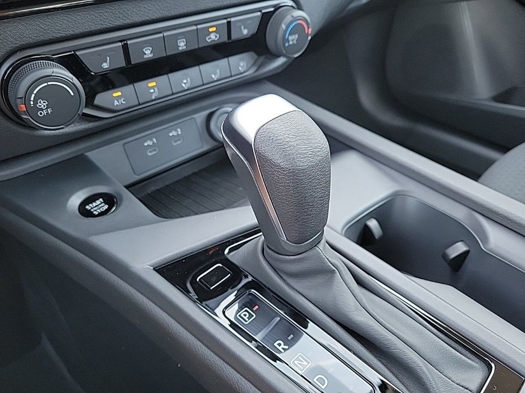 Thumbnail: 2026 Nissan Sentra - 24