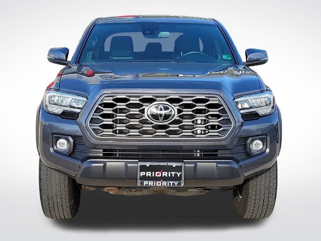 Thumbnail: 2021 Toyota Tacoma - 8