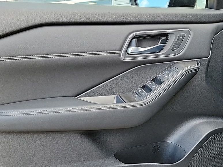 Thumbnail: 2026 Nissan Rogue - 25