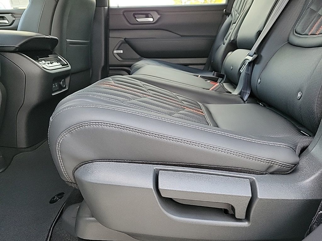 Thumbnail: 2026 Nissan Armada - 13