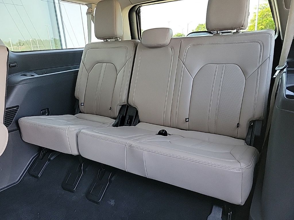 Thumbnail: 2024 Ford Expedition MAX - 14