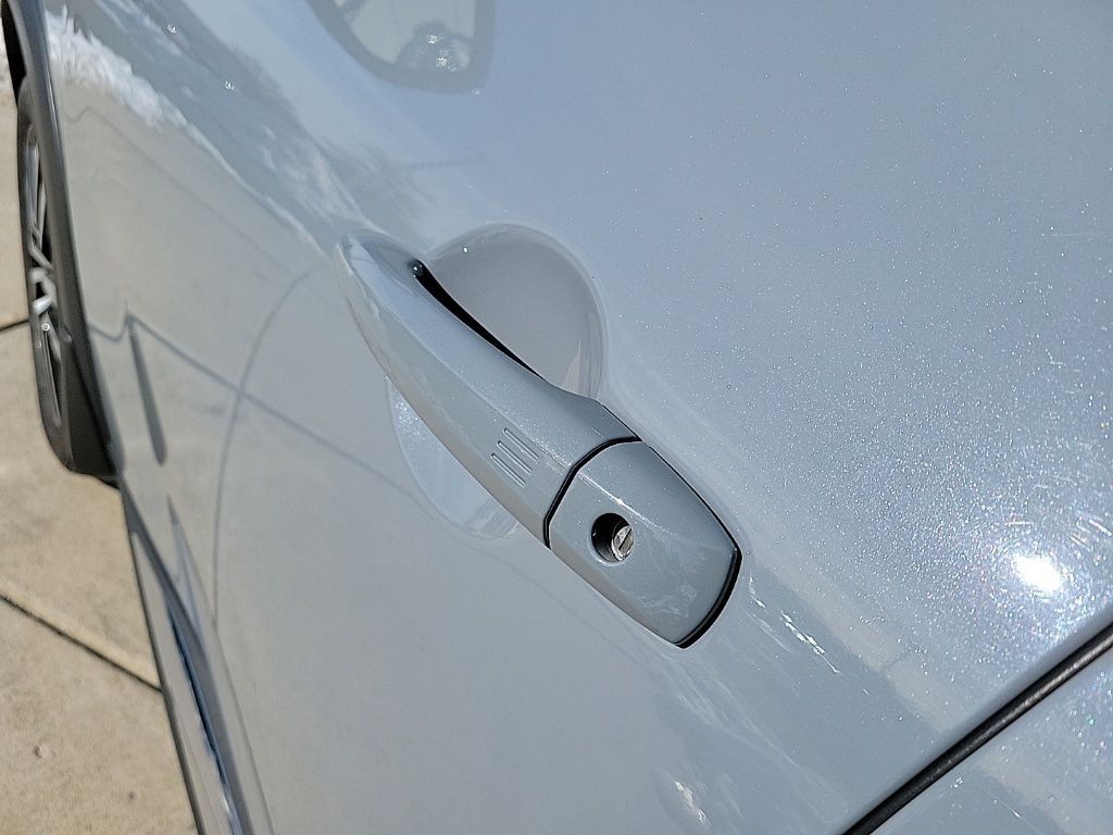 Thumbnail: 2023 Nissan Pathfinder - 11