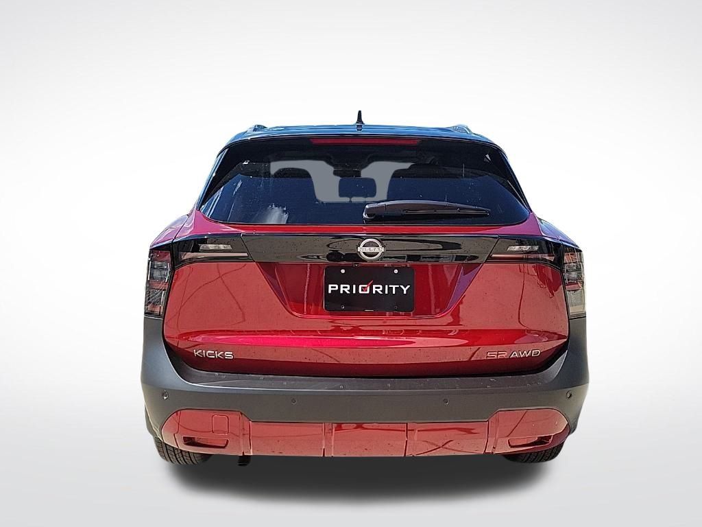 Thumbnail: 2025 Nissan Kicks - 4